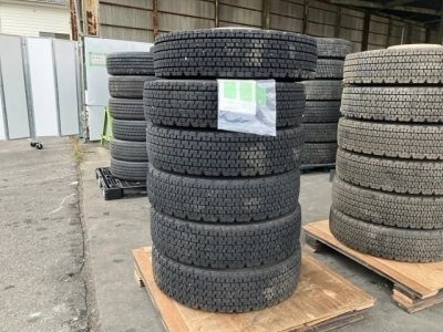 OTHER  TIRE SET 