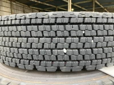 OTHER  TIRE SET 