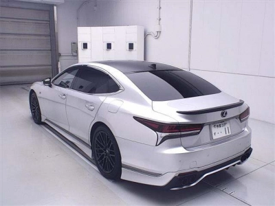 LEXUS LS