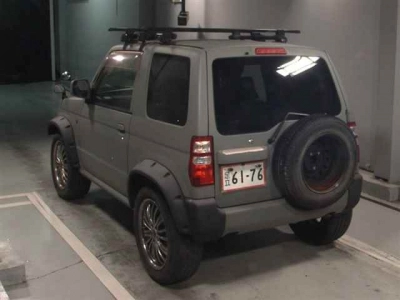 MITSUBISHI PAJERO MINI