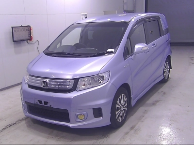 HONDA FREED SPIKE