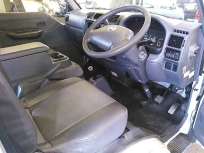 NISSAN VANETTE VAN
