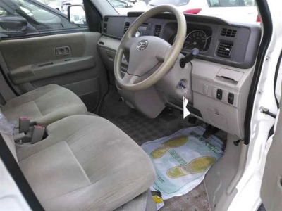 DAIHATSU ATRAI WAGON