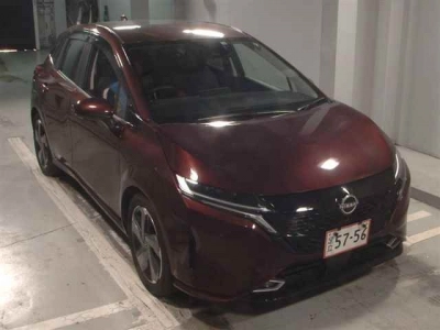 NISSAN AURA