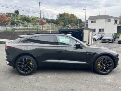 ASTON MARTIN SUV