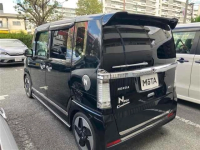 HONDA N BOX CUSTOM