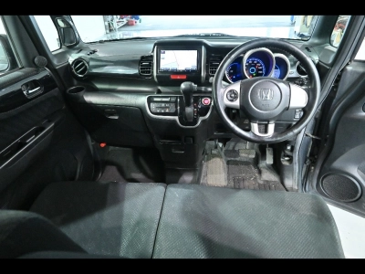 HONDA N BOX +