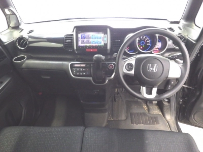 HONDA N BOX +