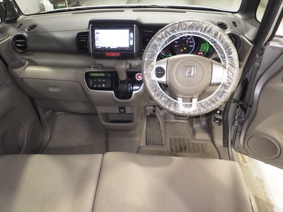 HONDA N BOX +