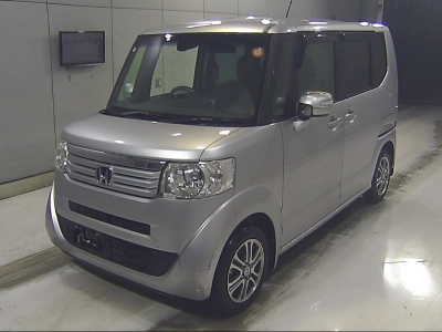 HONDA N BOX +