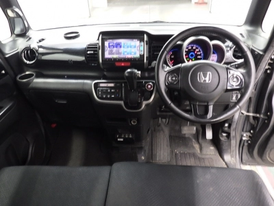 HONDA N BOX +