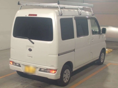 TOYOTA PIXIS VAN