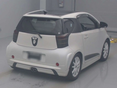 TOYOTA IQ