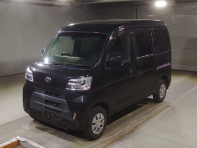 TOYOTA PIXIS VAN
