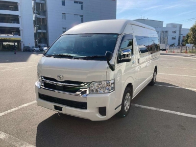TOYOTA HIACE WAGON