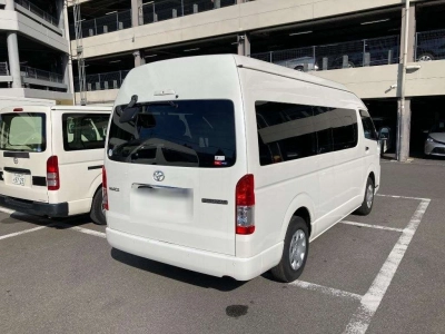 TOYOTA HIACE WAGON