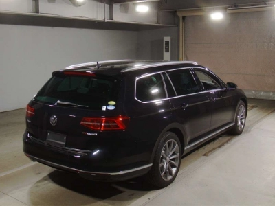 VOLKSWAGEN PASSAT VARIANT