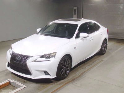 LEXUS IS