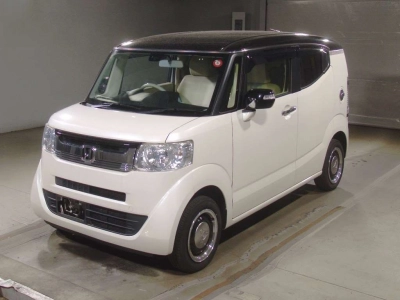 HONDA N-BOX SLASH