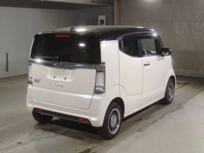 HONDA N-BOX SLASH