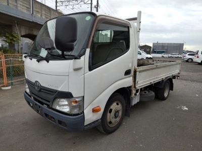 TOYOTA DYNA