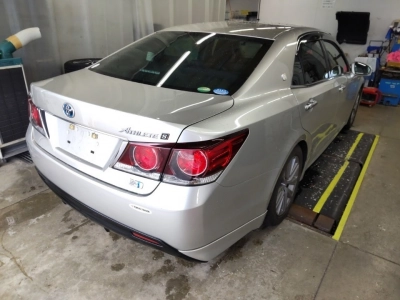 TOYOTA CROWN ATHLETE