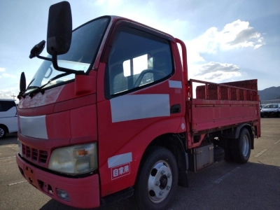 TOYOTA DYNA