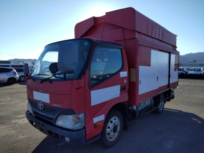 TOYOTA DYNA