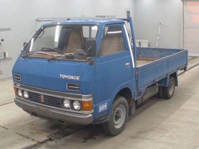 TOYOTA TOYOACE