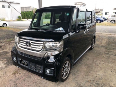HONDA N BOX CUSTOM