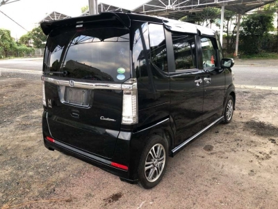 HONDA N BOX CUSTOM
