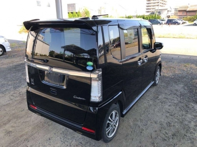 HONDA N BOX CUSTOM