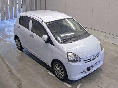 TOYOTA PIXIS EPOCH