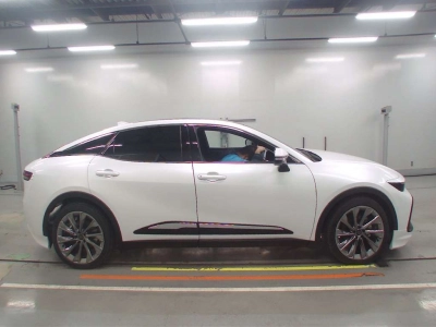 TOYOTA CROWN CROSSOVER