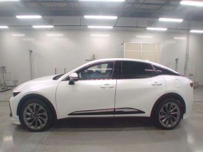 TOYOTA CROWN CROSSOVER