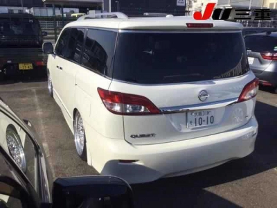NISSAN QUEST