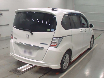 HONDA FREED HYBRID