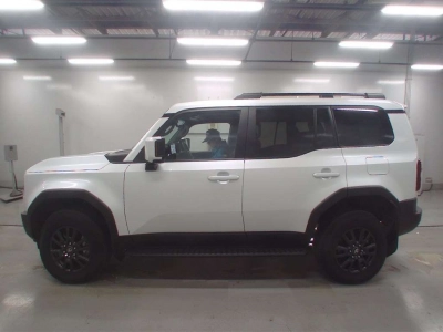 TOYOTA LAND CRUISER 250