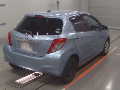 TOYOTA VITZ