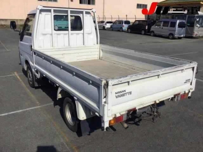NISSAN VANETTE TRUCK