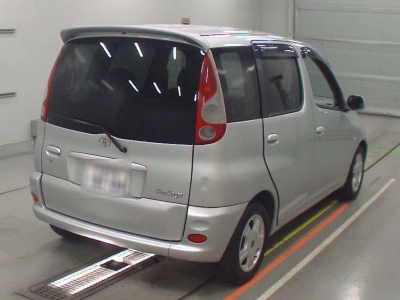 TOYOTA FUN CARGO