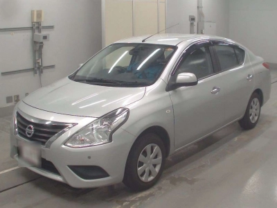 NISSAN TIIDA LATIO