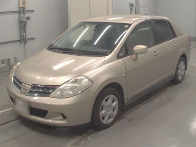 NISSAN TIIDA LATIO