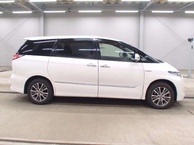 TOYOTA ESTIMA HYBRID