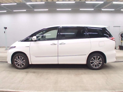 TOYOTA ESTIMA HYBRID