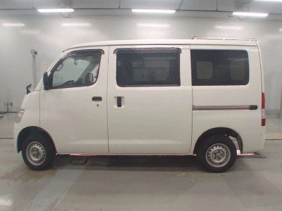 TOYOTA TOWN ACE VAN
