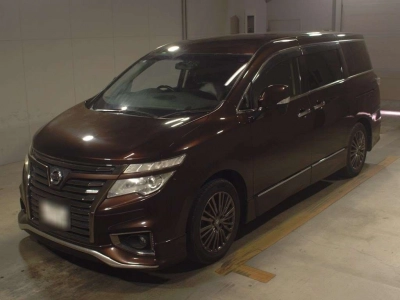 NISSAN ELGRAND