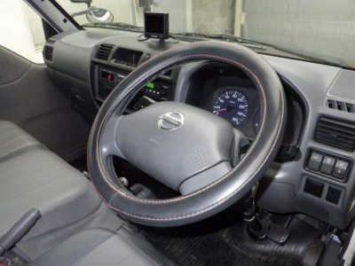 NISSAN VANETTE TRUCK