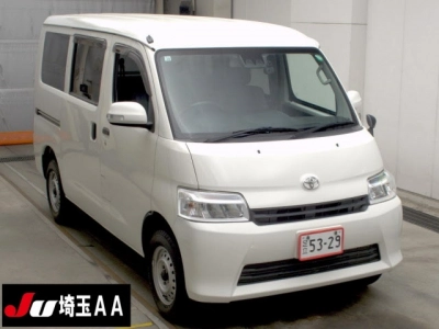 TOYOTA TOWN ACE VAN