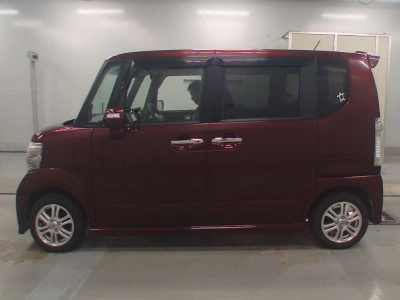 HONDA N BOX CUSTOM